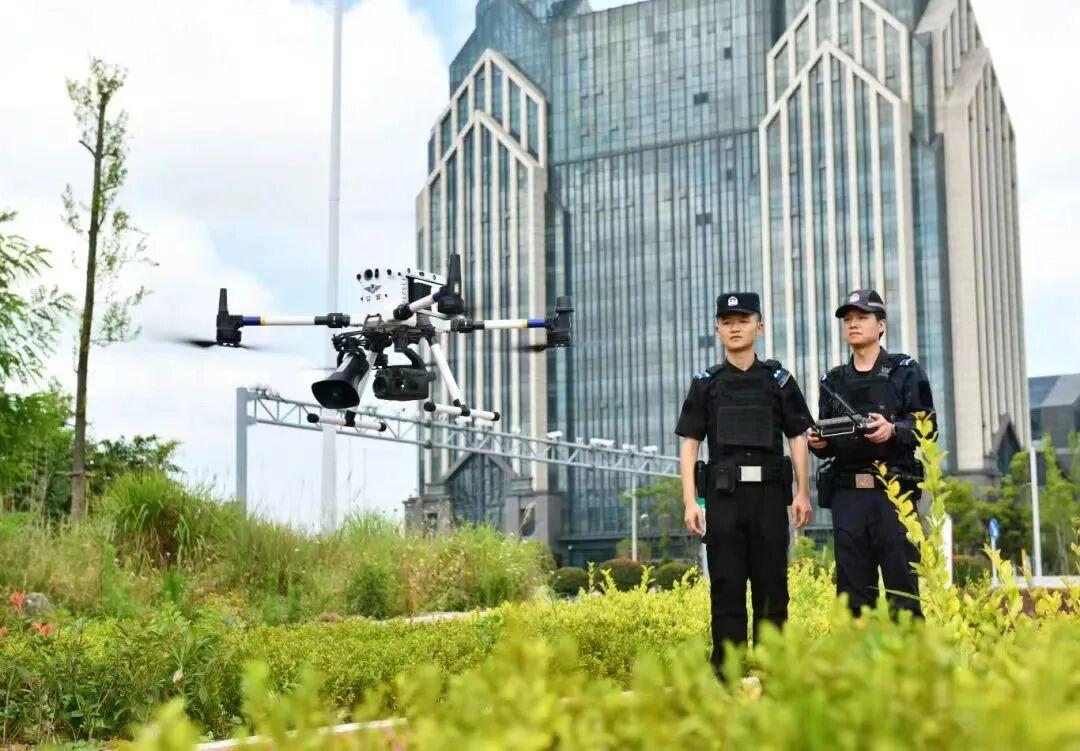 圖2無人機(jī)常態(tài)化巡邏現(xiàn)場.jpg