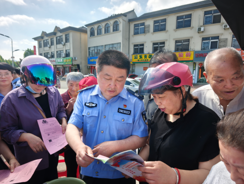 六安市積極開展“民法典宣傳月”活動