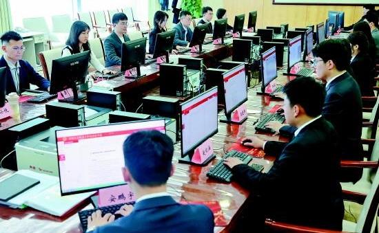 兩會(huì)瞬間